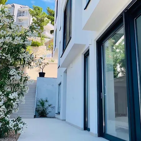 Luxurious And Spacious Pet Friendly In Willa *