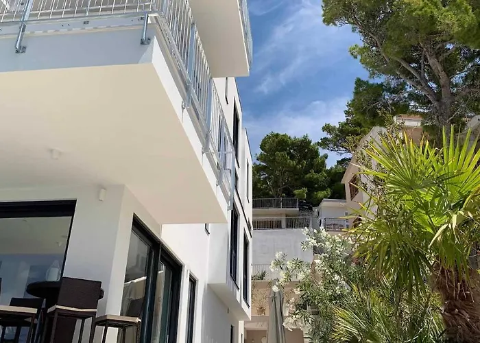Luxurious And Spacious Pet Friendly In بريلا